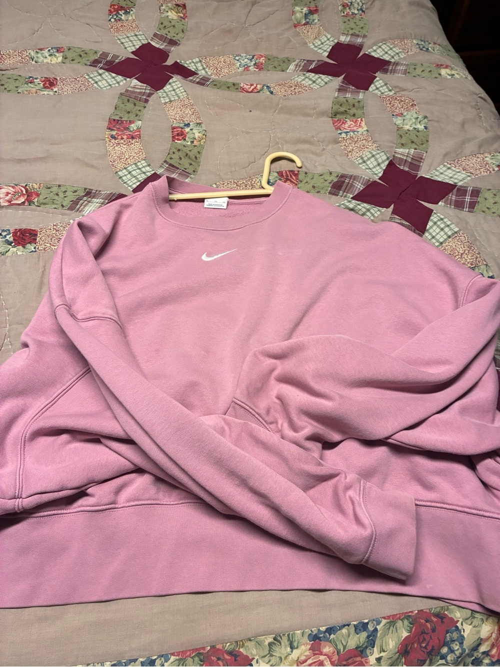 Nike Dusty Pink Crewneck Sweatshirt with White Swoosh